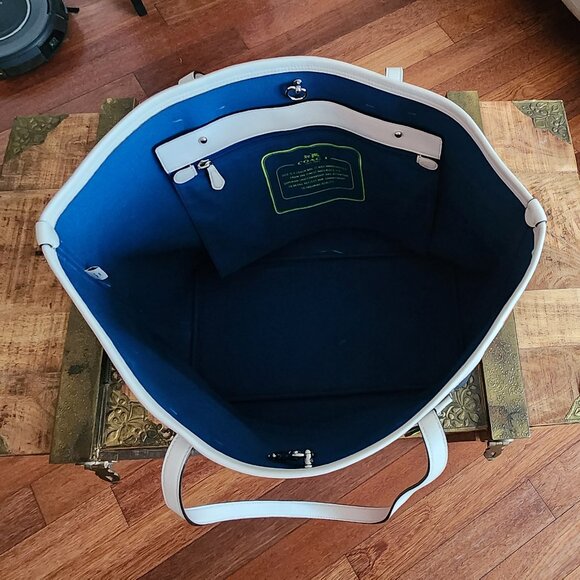 COACH Taxi Tote 36 in Printed Canvas - Picture 12 of 16